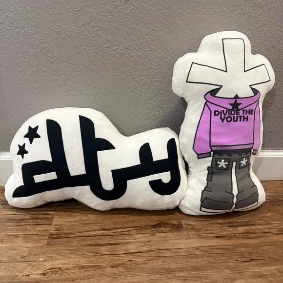 Divide The Youth DTY Pillow‎ Set Plush Cross Logo Black Rare Decor '24 Mini Drop