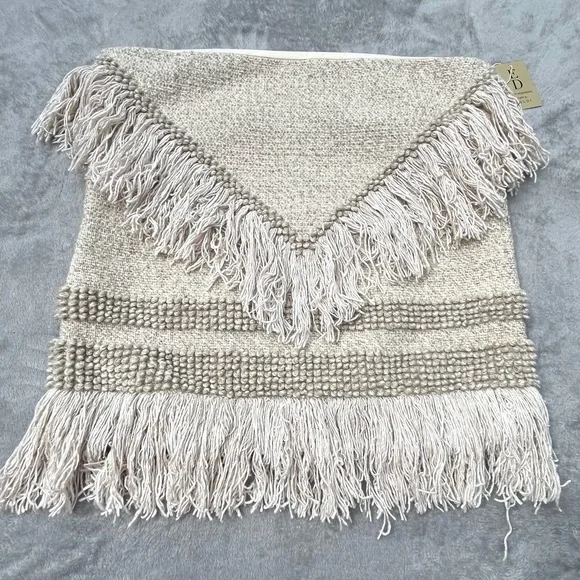 Ellen DeGeneres x Loloi Fringe Pillow Cover 22x22 Boho Ivory NWT