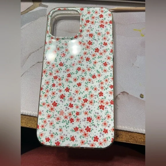 Poppy iPhone 12/13 pro max mag safe case
