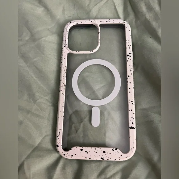 iPhone 12/13 pro max mag safe phone case