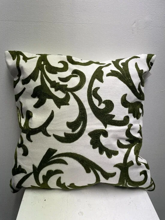 Pollice Verde Design decorative pillow!