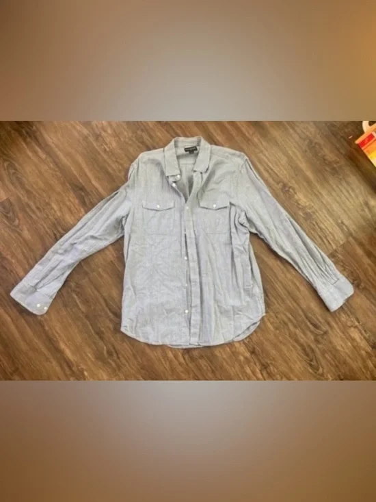 Banana Republic Light Gray Long-Sleeve Button-Down Shirt Size Large