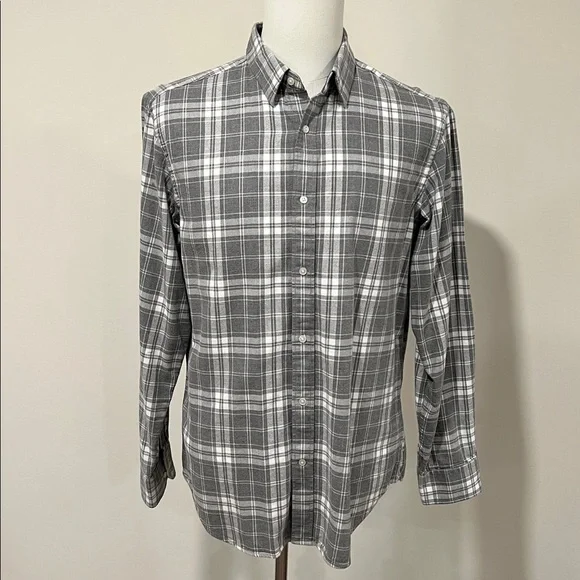 Banana Republic Lightweight Flannel Gray and White Plaid Shirt Size Large