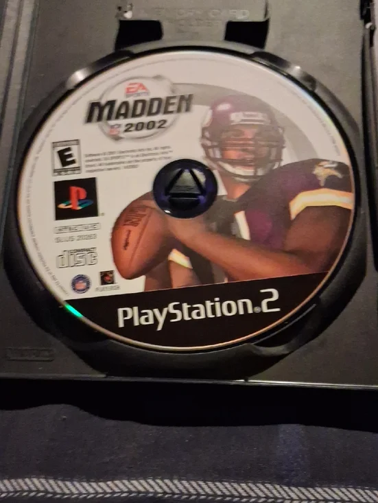 PlayStation 2 Madden NFL 2002 - Black Disc