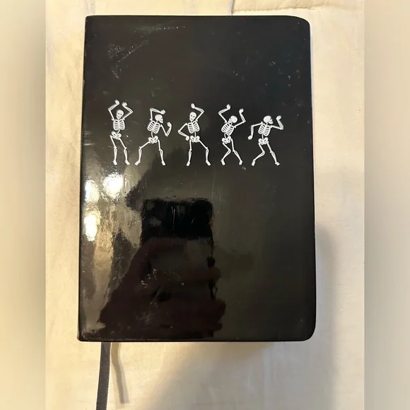 dancing skeleton notebook‎