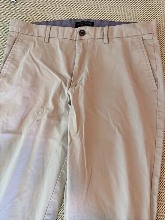 Banana Republic Men's Mason Chino- Light Tan 35x30 #108