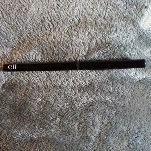 ELF NO BUDGE RETRACTABLE CHARCOAL EYELINER