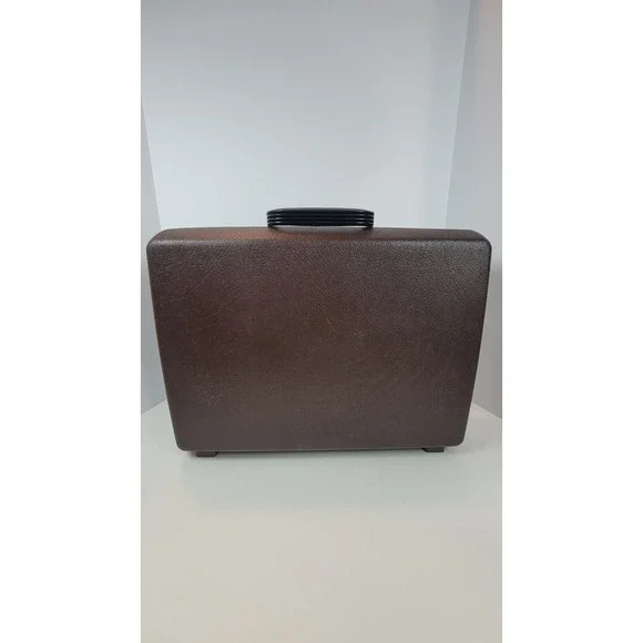 Vintage Samsonite Survivor Classic IV Brown Hard Shell Brief Case No keys