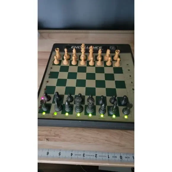 Fidelity Electronics Chess Challenger - Model 6080 - Read