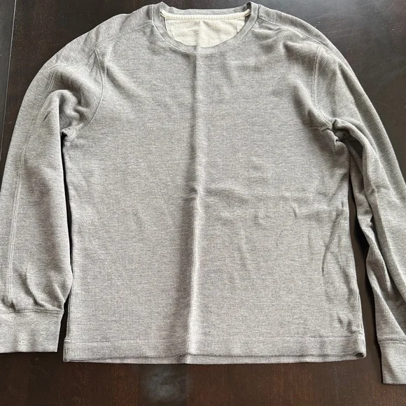 Banana Republic Gray Long Sleeve Tee