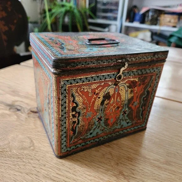 Antique 1920s Biscuit Tin Uneeda Nabisco Art Nouveau Red Blue