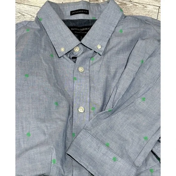 Banana Republic Blue AOP Palm trees Slim Untuck LongSleeve shirt Geometric LARGE