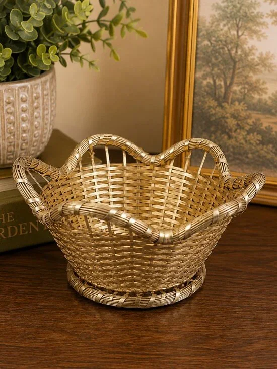 VTG Made in India Gold Tone Woven Metal Basket Scalloped