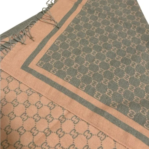 Jacquard Graphite Scarf