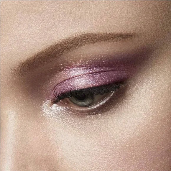 Stila Shade Mystere Liquid Eyeshadow Mythical Metallic shimmer purple glitter