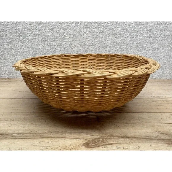 Vtg Wicker Round Fruit Basket Natural With Braided Edge