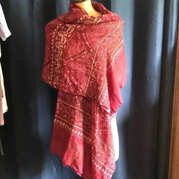 🧣 Burgundy scarf 🧣‎