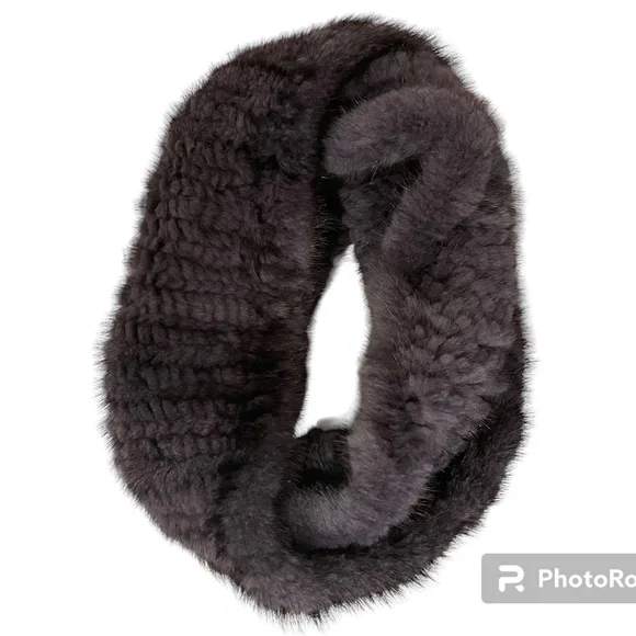 Deep gray, fuzzy infinity‎ scarf. Beautiful and warm!