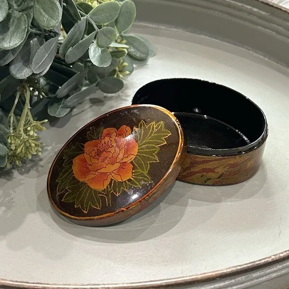 Vintage Cabbage Rose Painted Trinket Box‎ With Lid