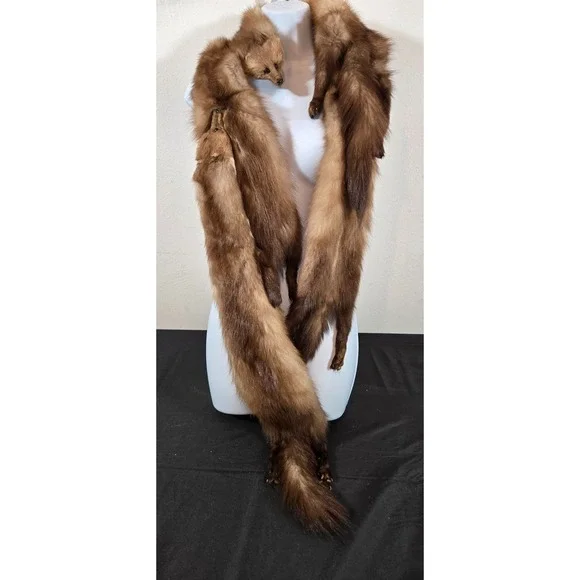 Large Brown 4 pelt Albrecht Furs St. Paul, Minnesota Sable Stole