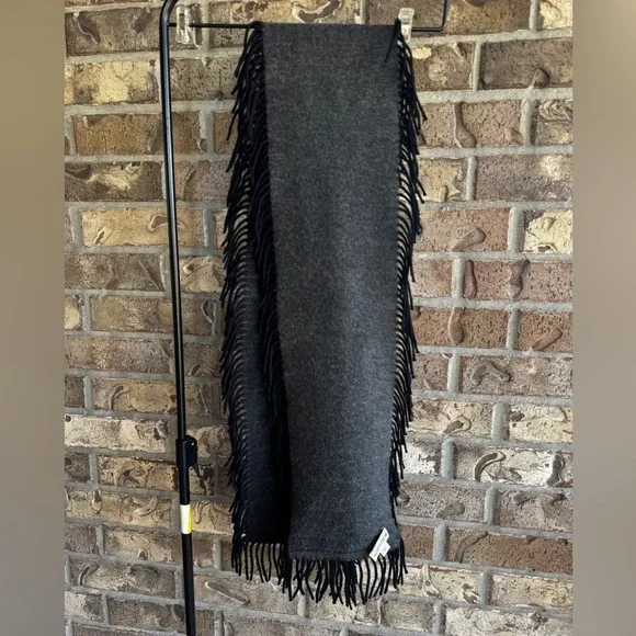 NORDSTROM 100% Cashmere Scarf