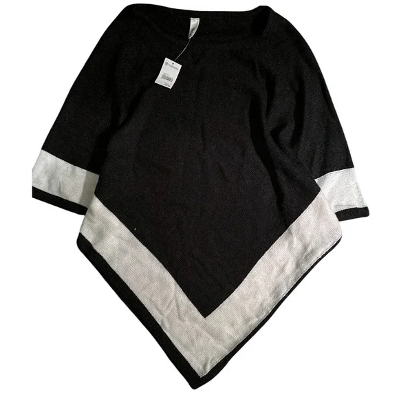 NWT Versona Womens Travel Poncho One Size‎ Black White Striped Triangle Border