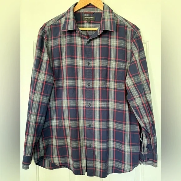Banana Republic Men’s Plaid Lightweight Flannel Shirt L Navy Red
