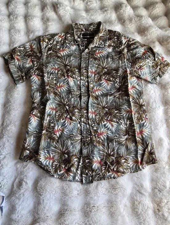 Banana Republic Men's Slim Fit Linen Leaf Print Button Down Short Sleeve Shirt