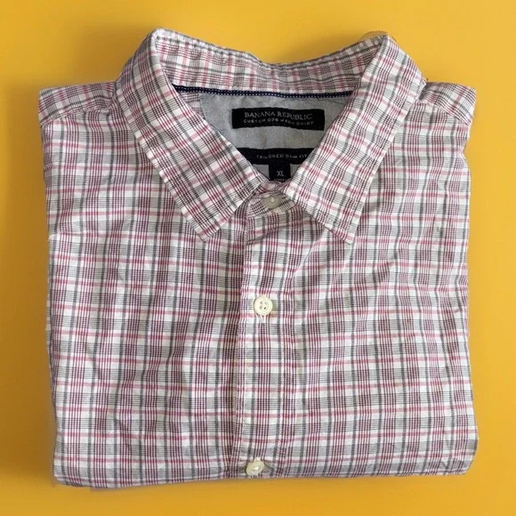 Banana Republic Tailored Slim Fit Button Up Shirt XL Red Jersey Brick Pattern