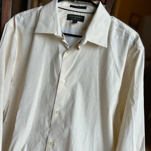 Banana Republic Slim Fit Wrinkle Resistant Men's Long Sleeve Dress Shirt