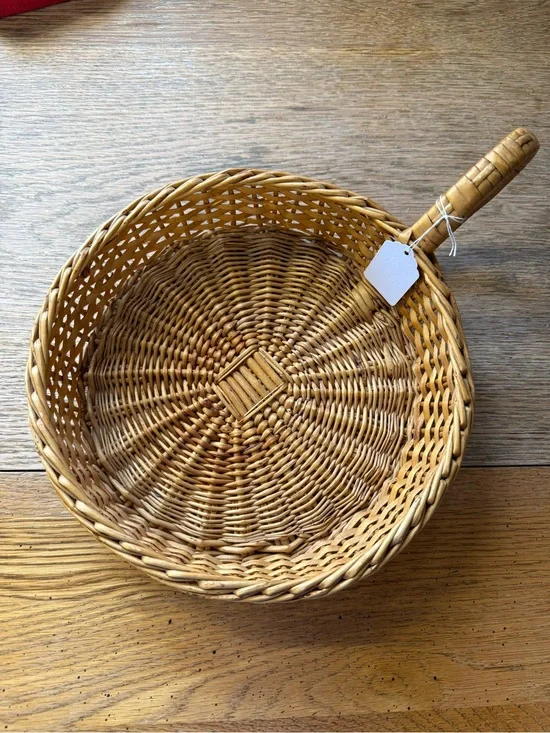 Vintage Wicker Gathering Basket Tray w/ Handle Cottagecore Farmhouse Boho Decor