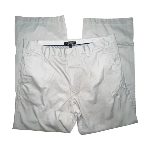 Banana Republic Dawson Chino Pants 34x30 Beige - Classic & Comfy Fit