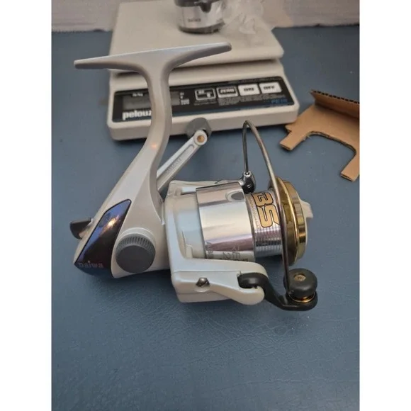 DAIWA REGAL Z 2500IA DISHING REEL SPINNING REEL