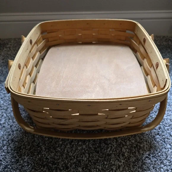 Longaberger 1998 Cake Basket With Wooden‎ Riser