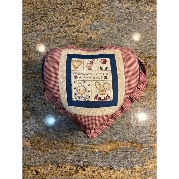 Vintage Heart Shaped Wicker Basket Friendship Starts With A Smile Gingham Lid