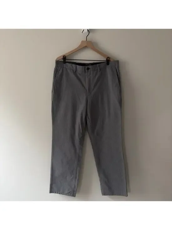 Banana Republic Aiden Pant Slim Fit Men's Gray Pants white pinstripe zip button