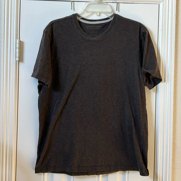 Banana Republic Fitted Tee
