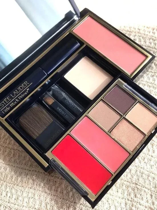 Estee Lauder Beauty Essentials Palette