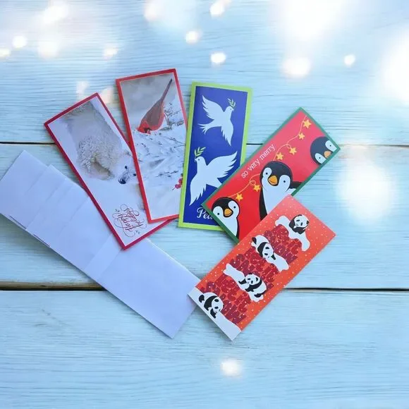 Festive Holiday Cards Red Green White Seasons Unisex Christmas 5 Card Bundle
