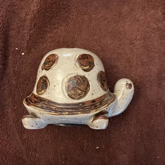 Lovely Ceramic Turtle Piggy Bank Brown Poka Dots And Speckles Counterpoint