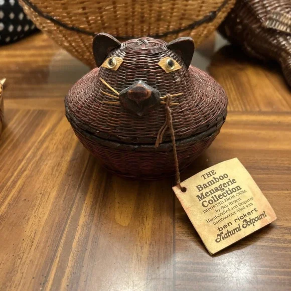 Ben‎ Rickert Bamboo Collection Hand Crafted Wicker Kitten Cat Basket