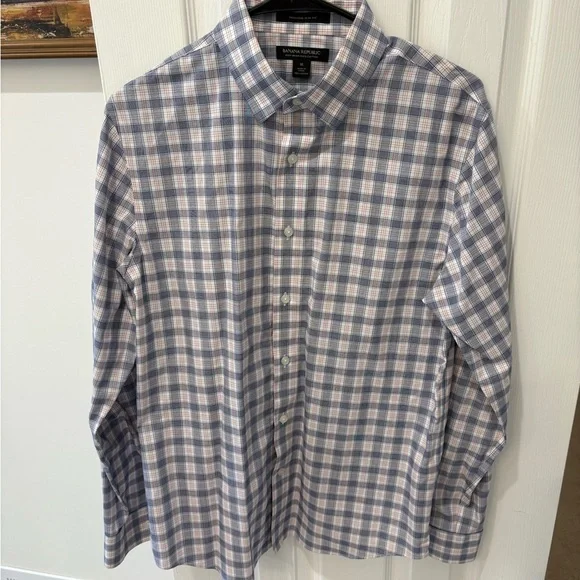 Banana Republic Men's Plaid Shirt