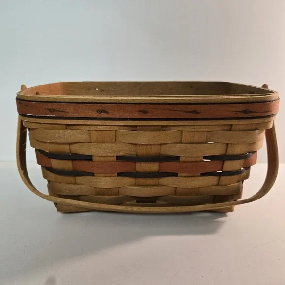 Longaberger 1994 Picnic Basket With Handle Floral Liner Handwoven Stripe‎ USA