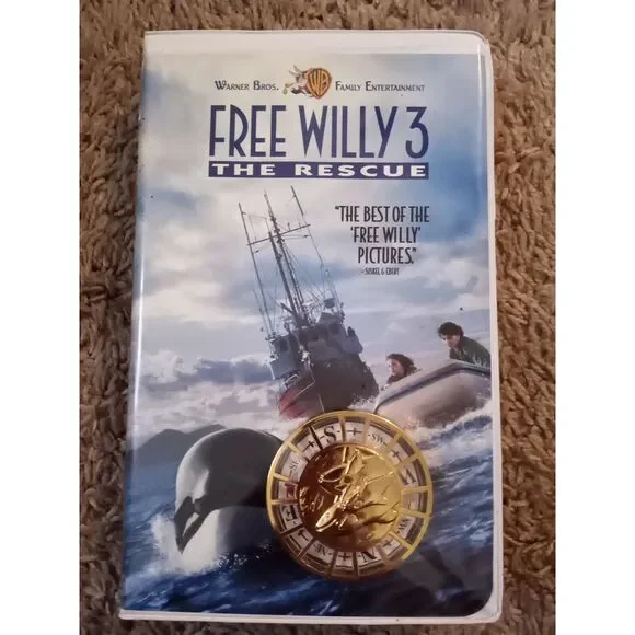 Free Willy 3: Rescue (VHS 1997) Warner Bros Home Video / Clamshell With Compass