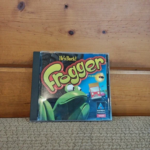 Frogger Jewel‎ Case (PC, 2001) [Case Damaged] Unscratched