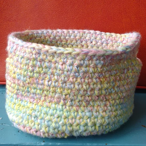 Crochet basket - EASTER; GIFT BASKET; NEWBORN; STORAGE