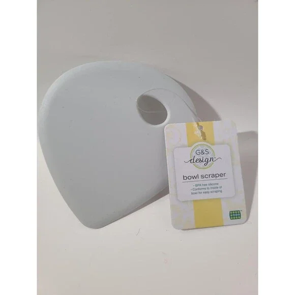 G &S Design Bowl Scraper 5 in X 41/2 in Silicone BPA FREE NEW with tags