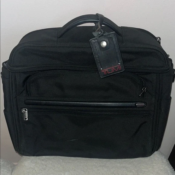 TUMI Classic Black Briefcase/computer bag