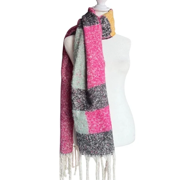 NWT Colorful‎ Fuchsia Scarf
