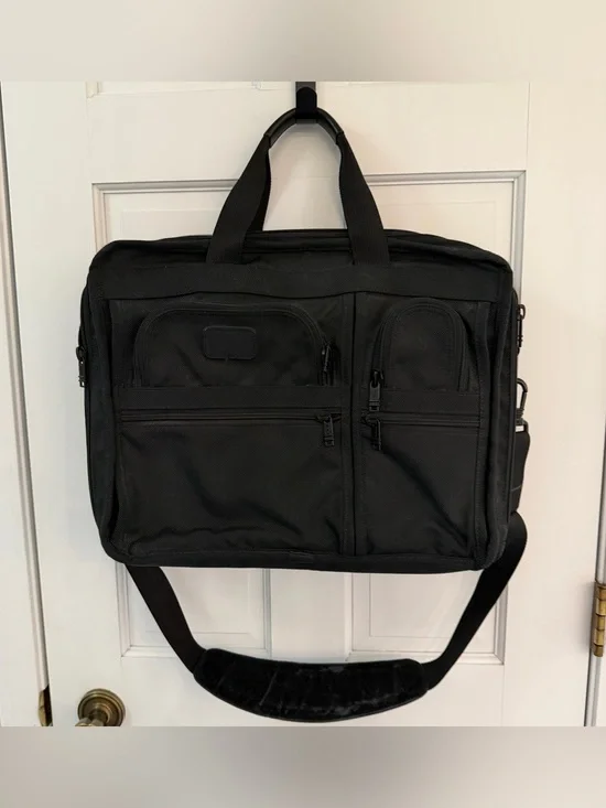 Black Men's Briefcase Laptop Bag - large three compartment Tumi